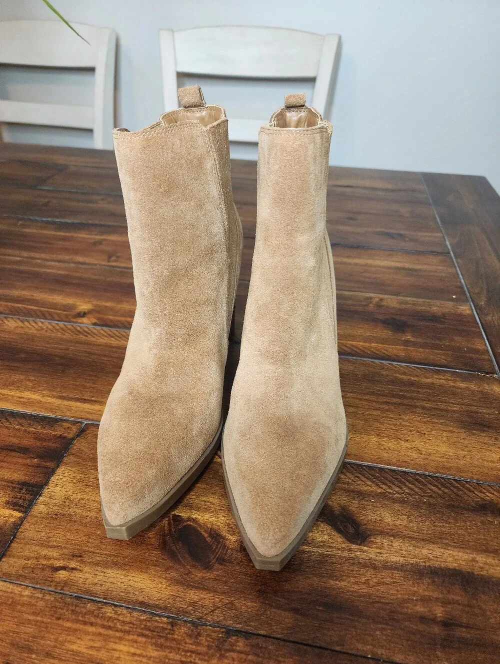Marc Fisher LTD Oshay Suede Western Pointed Toe Ankle Boots | Tan | 9